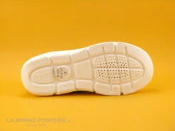 Geox ARIL J16DLB Silver - Basket Fille Gris Argent -Chaussures À La Mode cd24607c73b9e66c561f35ea11d5d5ef img 1990.jpg 162349