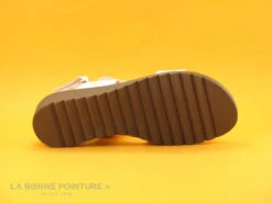 Jordana 3337 Blanc Argent - 2 Velcros - Sandale Femme 15 Jordana 3337 Blanc Argent - 2 Velcros - Sandale Femme -Chaussures À La Mode cd24607c73b9e66c561f35ea11d5d5ef img 2414.jpg 149343